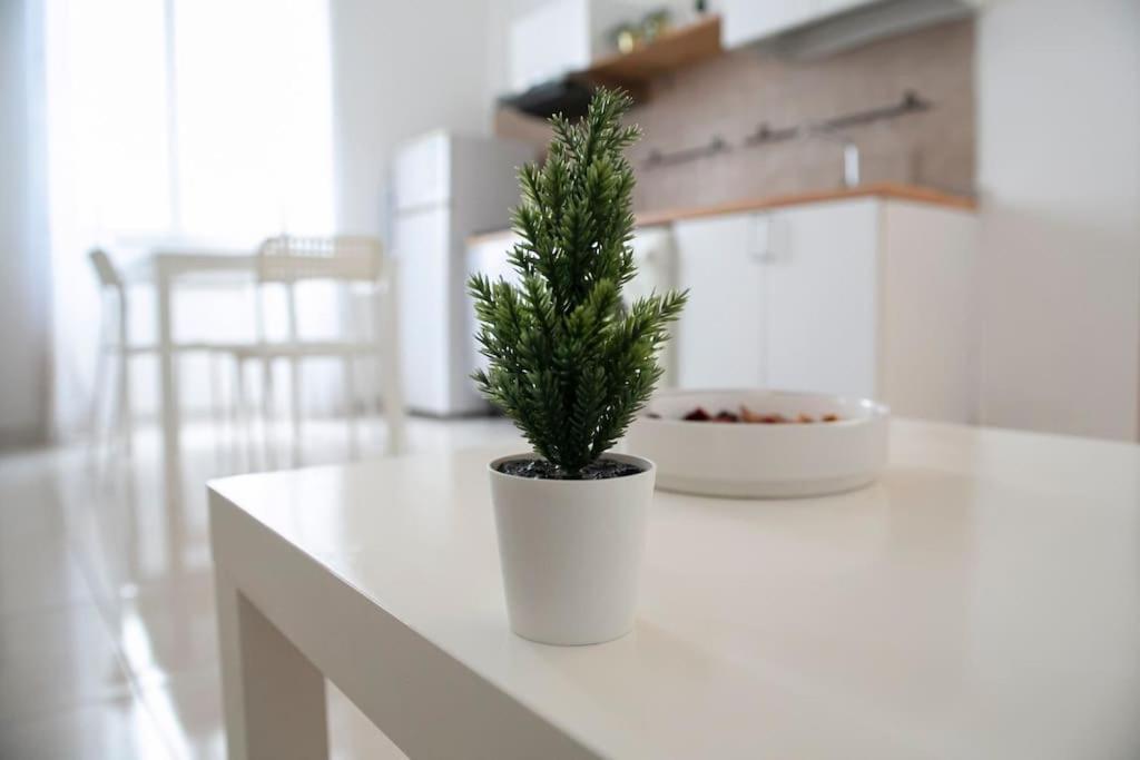 A Comfortable Apartment For You In San Lorenzo Rzym Zewnętrze zdjęcie